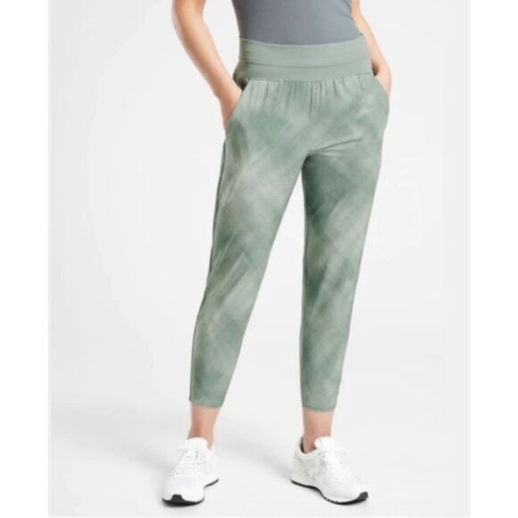 Athleta‎ Nolita Slim Tapered Printed Crop Pant Plus Size 26 Green NWOT - Picture 1 of 5